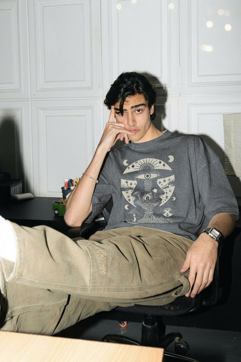 Lunar Enigma - Fluffy Vintage Heavyweight T-Shirt