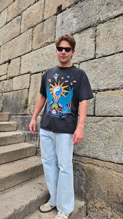 Tom is 5'11 165 lbs and wearing size L