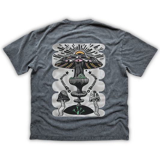 Sacred Shroom - Fluffy Vintage Oversized Graphic tee (NEW)