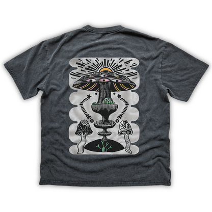 Sacred Shroom - Fluffy Vintage Oversized Graphic tee (NEW)
